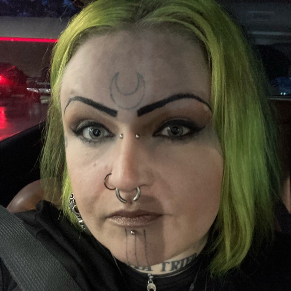 Meet your Posher, Manda - Picture 6 of 6